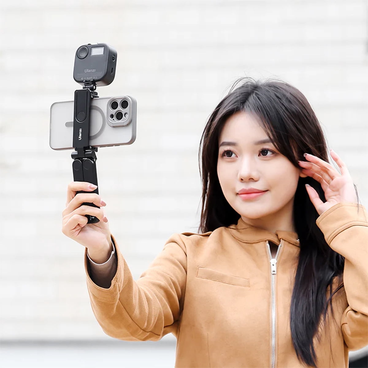Ulanzi MA26 Foldable Pocket Tripod for Smartphone