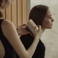 thumbnail image 4 of Peine de dientes anchos para cabello rizado, peine desenredante para la ducha, cuidado suave para rizos y acondicionador uniforme., 4 of 5