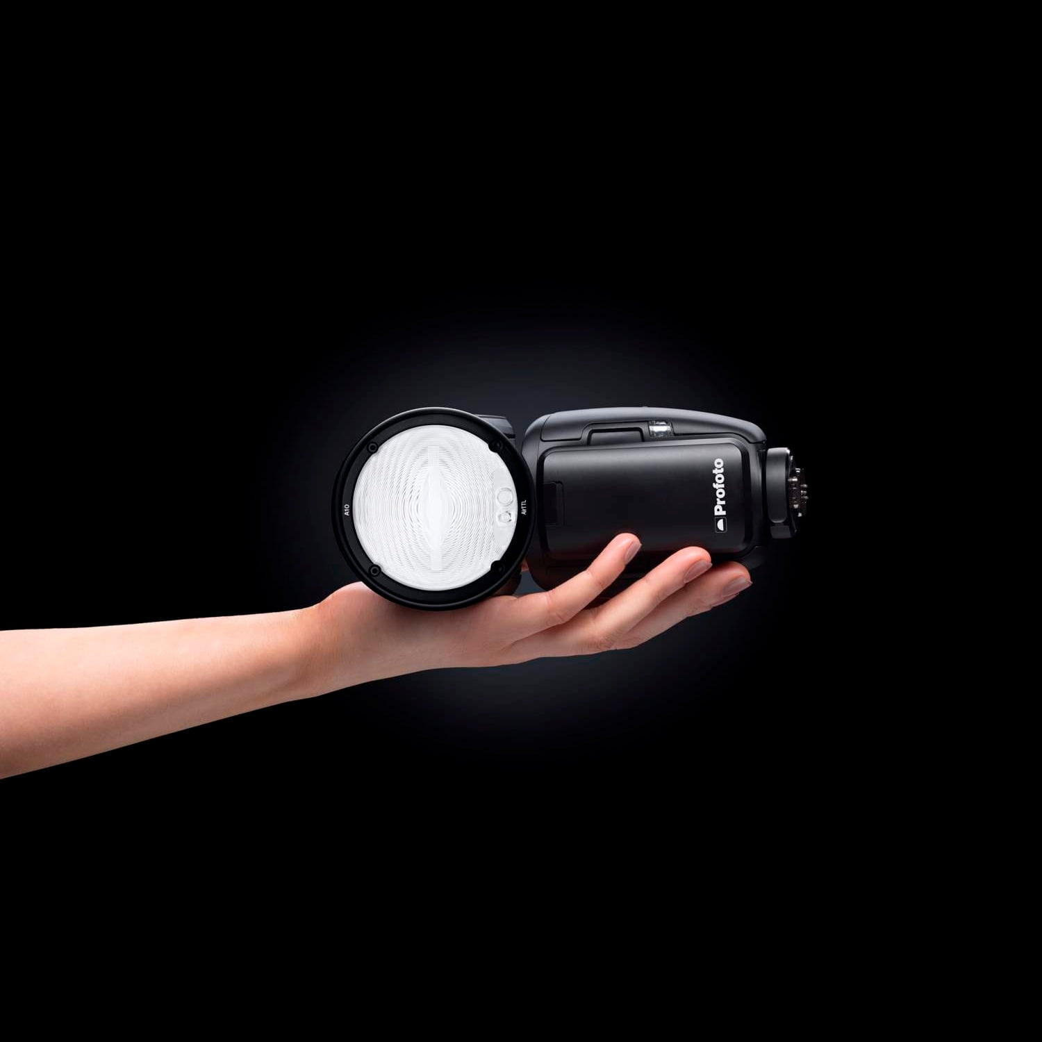 ストロボ/照明 Profoto A10 Off-Camera Kit for Sony 71TN-4a1VlL.jpg_BO30,255,255,