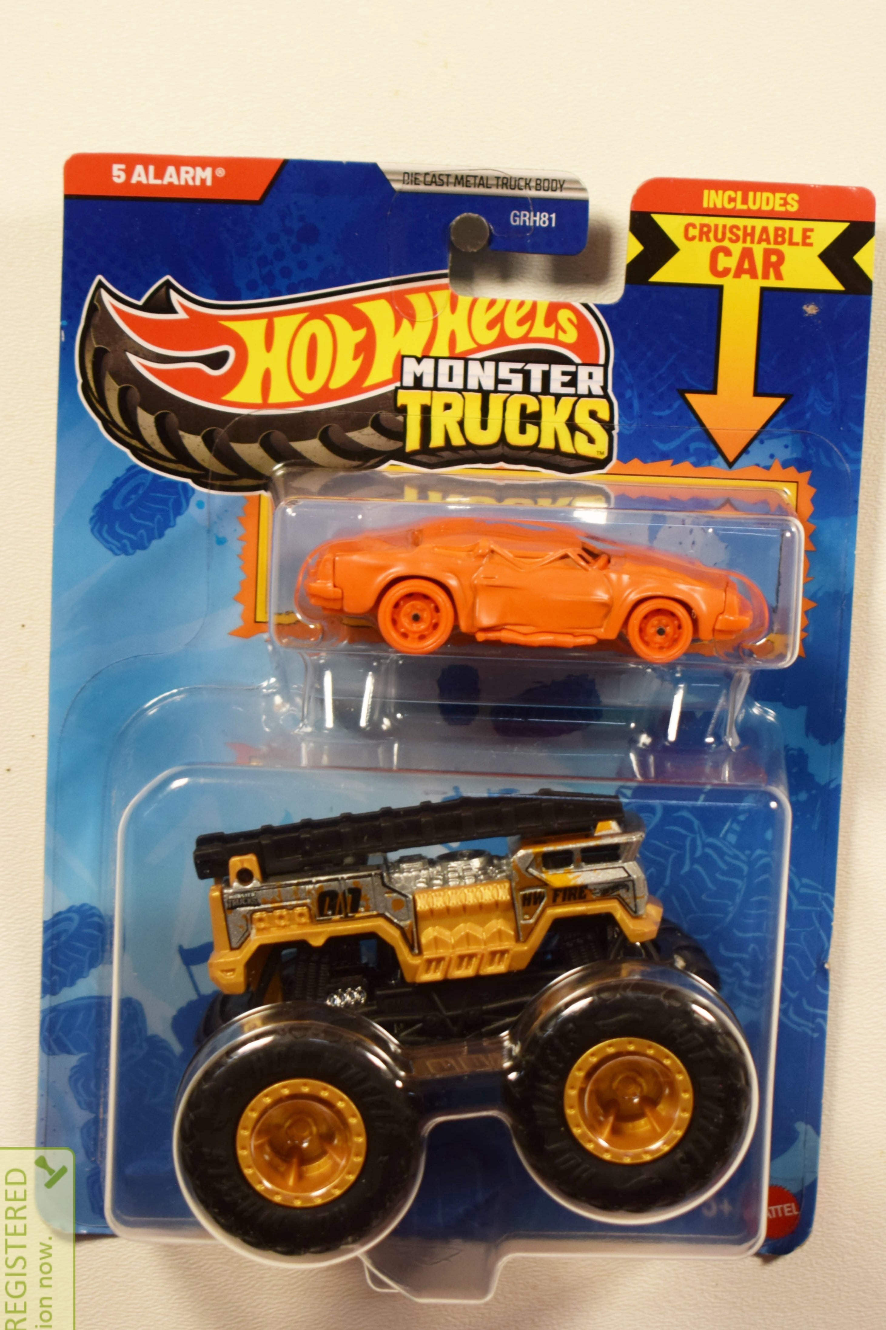 Hot wheels Crash Legends Monster Trucks Will Trash It All Die-Cast