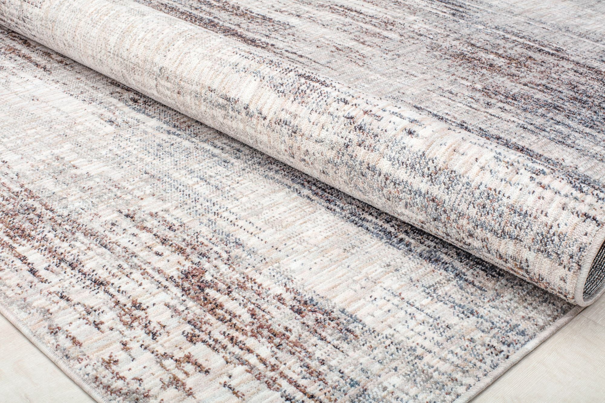 Mason Brooks Cressida CA20A Misty Silver Abstract Contemporary Gray Area Rug, 2'6" x 8'