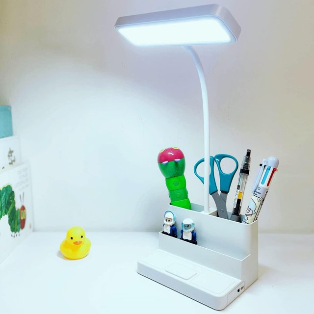 Lámpara de mesa, lámpara de escritorio de aprendizaje con protección ocular ajustable con temperatura de 3 colores con función de soporte para teléfono, cuidado de los ojos (recargable por USB)