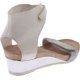 thumbnail image 4 of Sandalia NAOT Prophecy para mujer en nobuck gris claro/beige 36 EU, 4 of 6