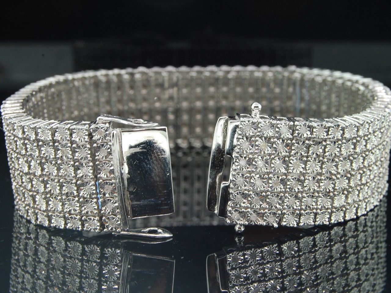 10 Best Selling Lab-Grown Diamond Bracelets