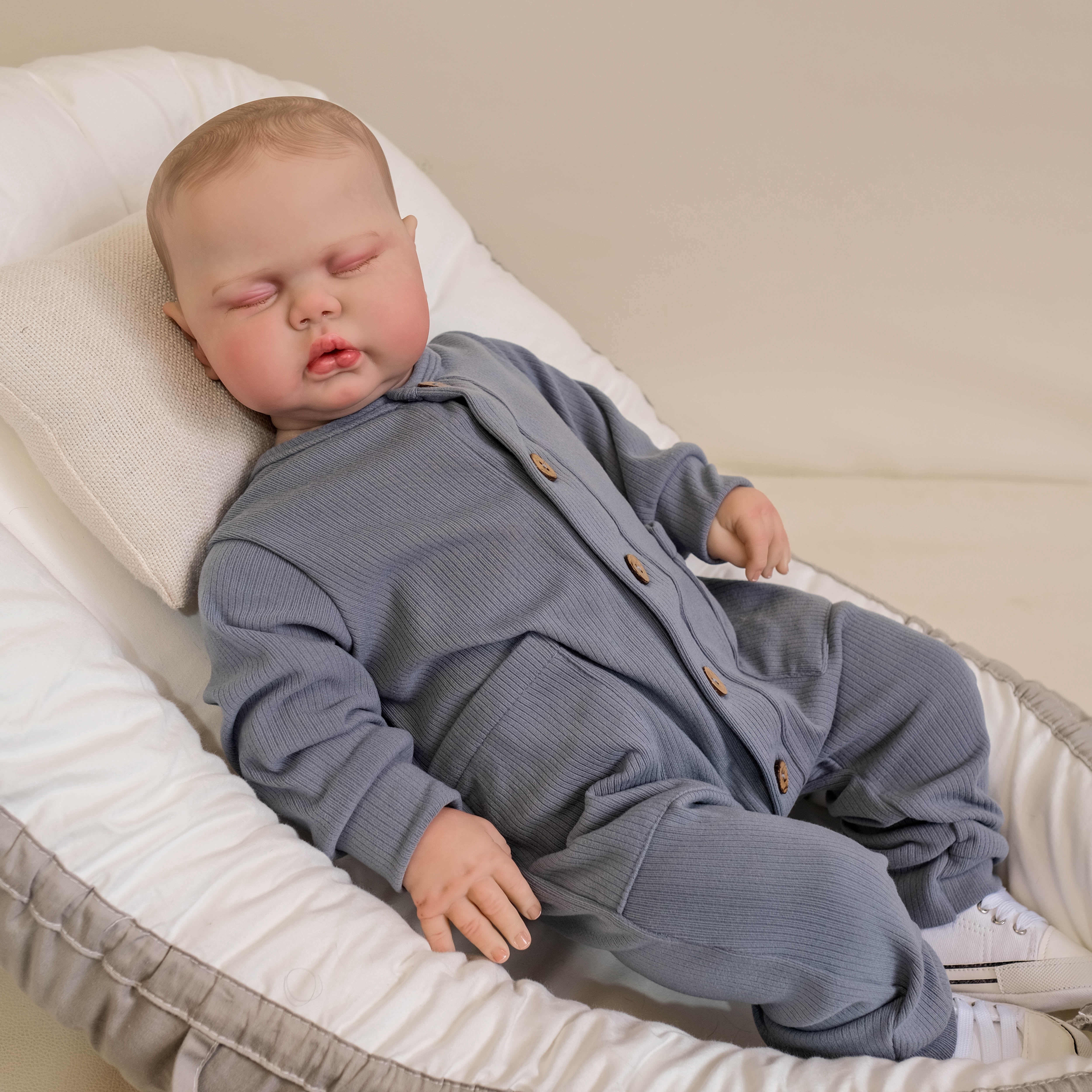 iCradle Lifelike Reborn Baby Dolls 24 inch 58 cm Handmade Realistic Soft Cloth Body Newborn Baby Dolls With Clothes Accessories Kids Age 3+