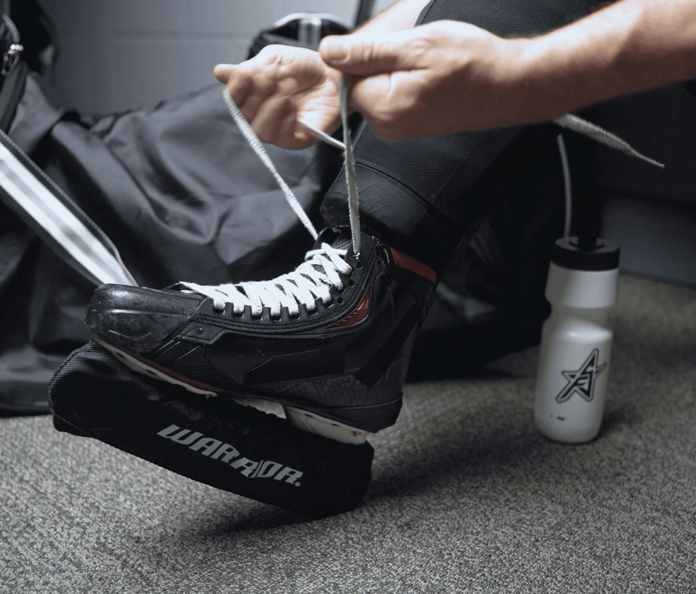 Warrior Waxed Hockey Skate Laces, Senior Sizes 8–10, Secure Hold – White, 108″