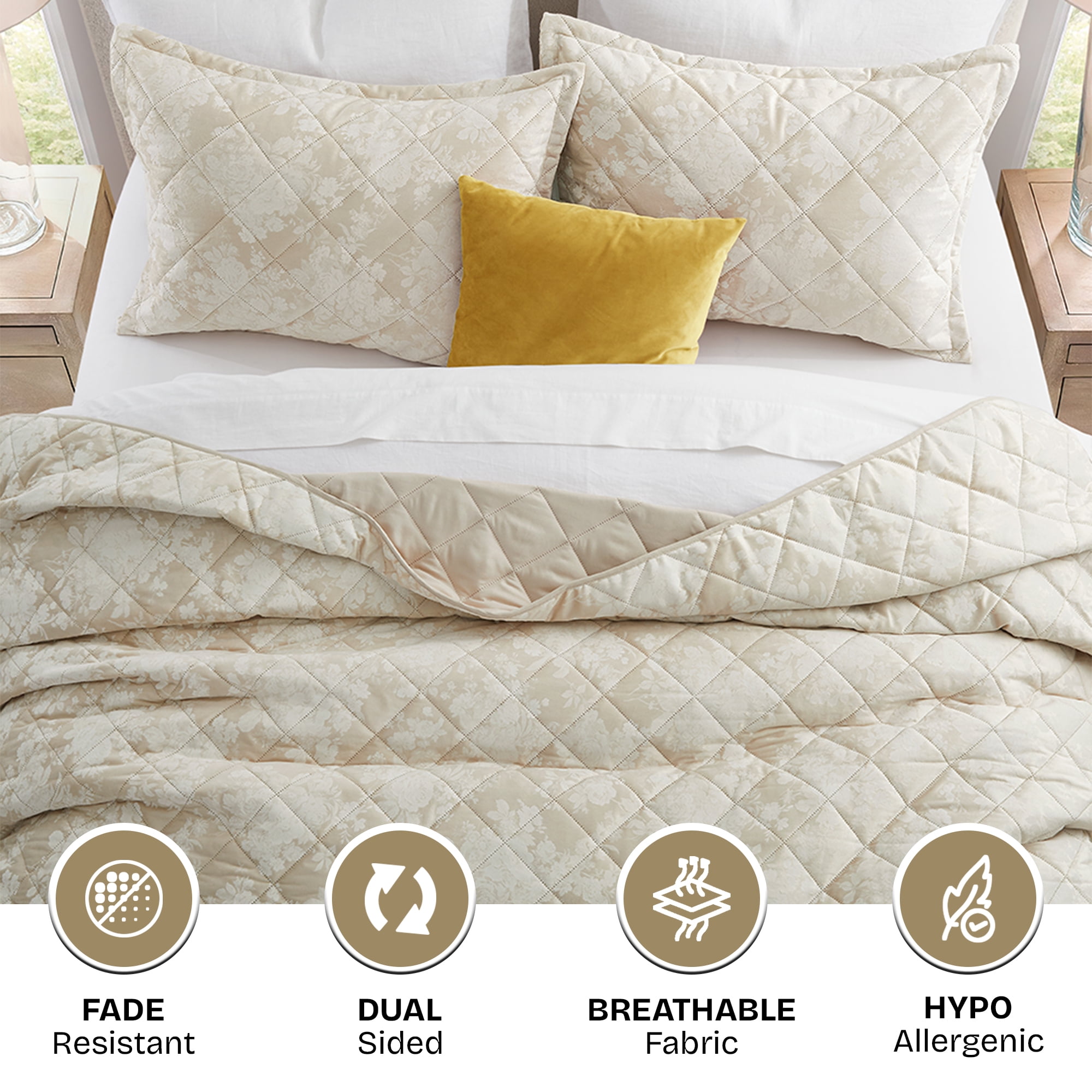 Ameha 3-Piece Velvet Quilt Set Floral Diamond Pattern Ultrasonic Embossed Bedspread Reversible Lightweight Microfiber Coverlet King Size Beige