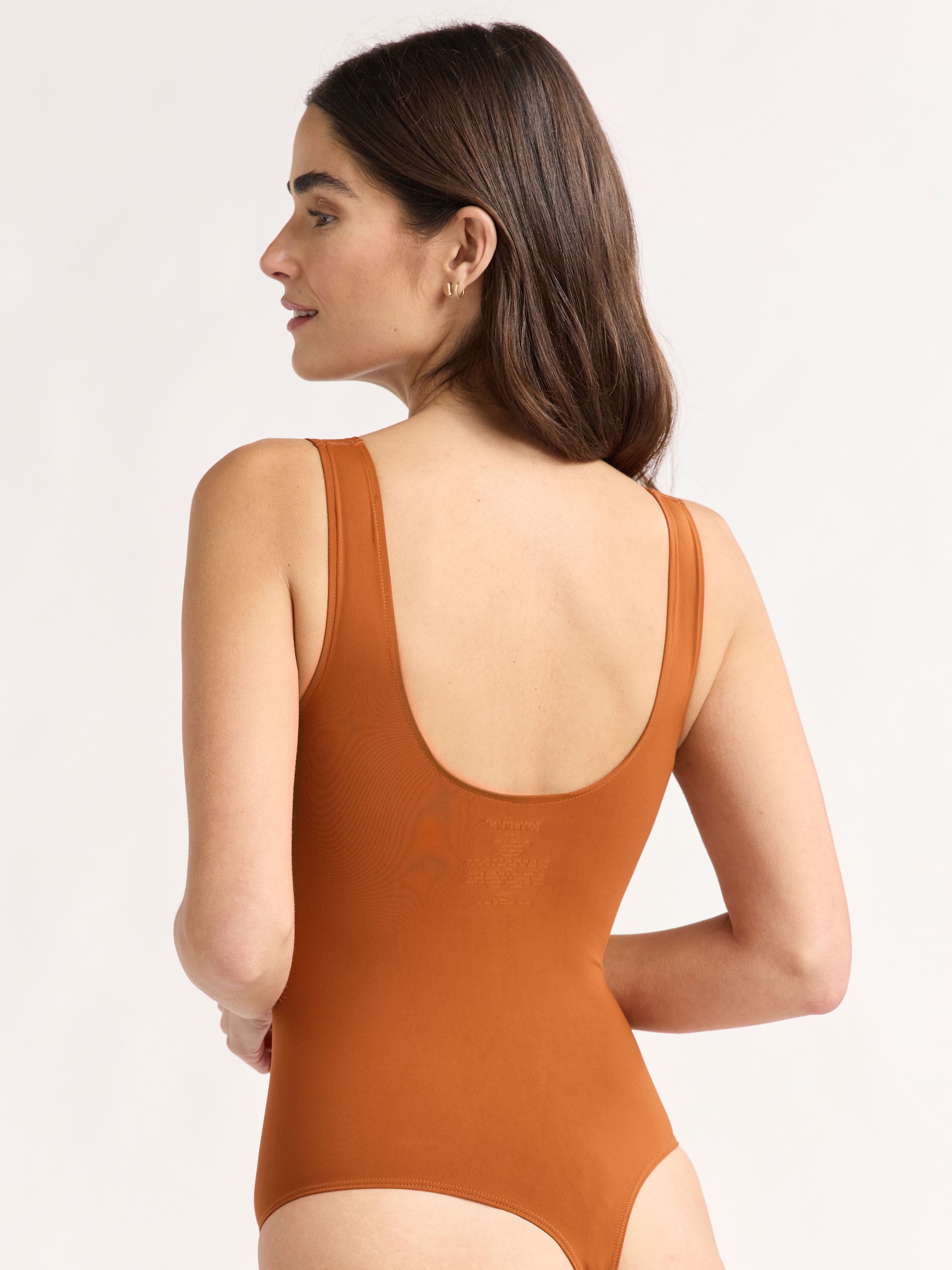 Joyspun Women's Everyday Seamless Bodysuit, Sizes S-XXXL