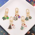thumbnail image 4 of LLavero de la serie de Navidad de dibujos animados, guantes de Papá Noel, árbol y alce, llavero para amantes, regalo de fiesta de año nuevo para familiares y amigos, 4 of 4