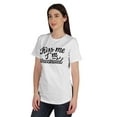 thumbnail image 4 of Inkmeso Embrasse-Moi Je Suis Vaccinée T-shirt Drôle Pro-Vaccin à Col Rond pour Femmes-N7, 4 of 8