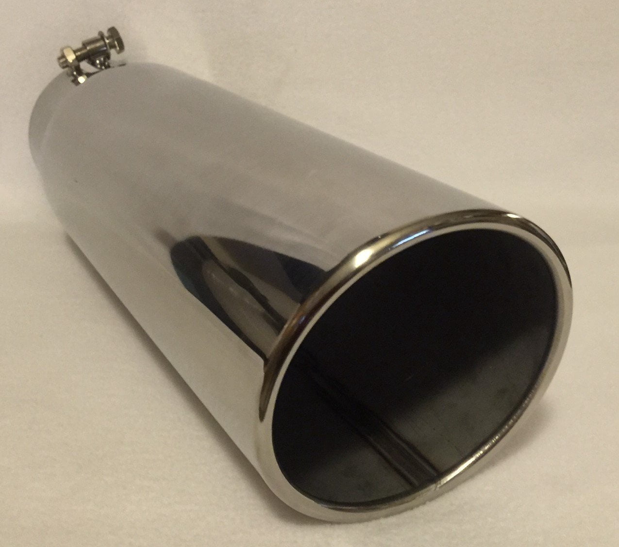 Punta Di Scarico Diesel 5" Ingresso 6" Uscita A Gomito Con Morsetto &ndash; Cromata