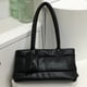 thumbnail image 4 of Bolso Mujer Abajo Hombro Moda Puffer Tote Otoño Invierno Negro, 4 of 7