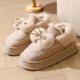 thumbnail image 3 of Zapatillas para uso al aire libre en invierno, zapatos de algodón con lazo de interior de suela gruesa, zapatillas bajas de algodón cálidas de terciopelo de invierno para mujer, 3 of 5