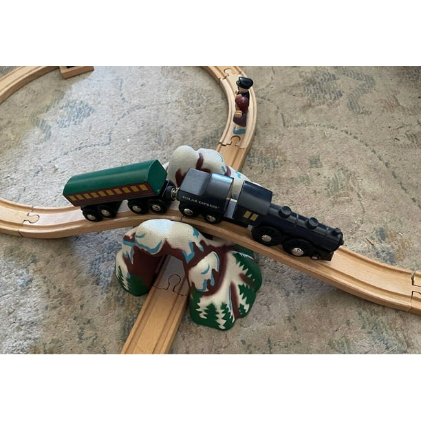 BRIO Wooden Train Railway Polar Express Holiday Set