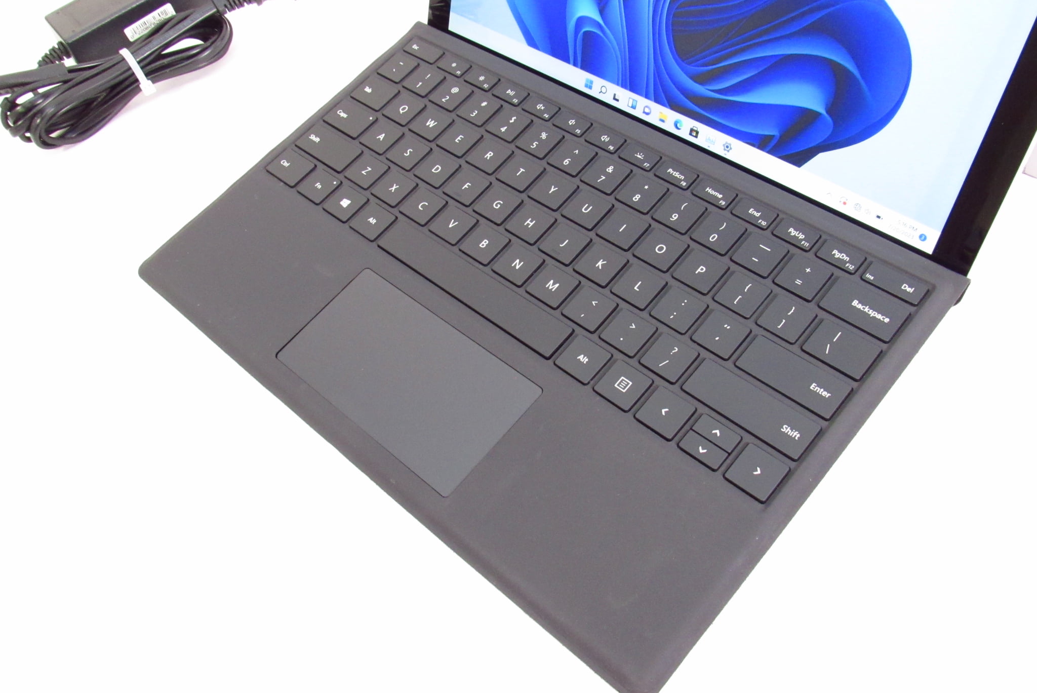 Surface Pro 4 6Y30/12.3型// メモリ 4G キーボード Microsoft Surface Pro 4 - No pen - 12.3