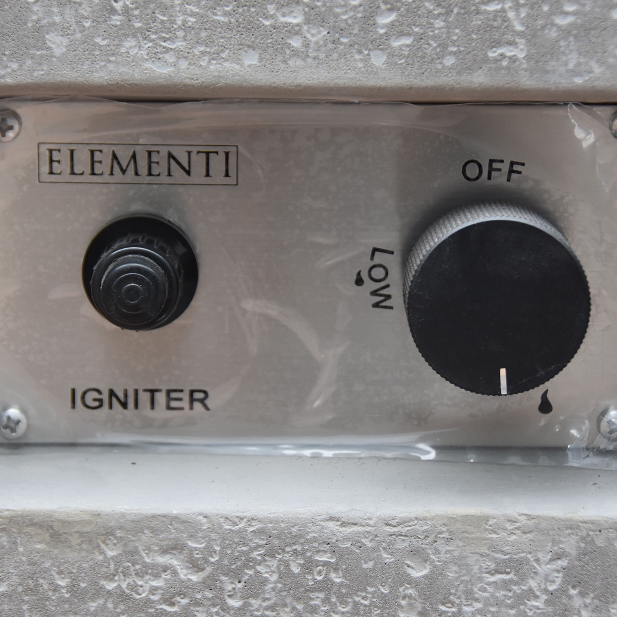 Elementi Manhattan 56 In Concrete Outdoor 45,000 BTU Natural Gas Fire Pit