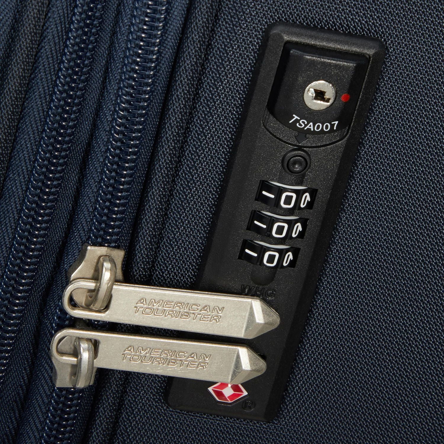 American Tourister SummerRide Spinner Moyen