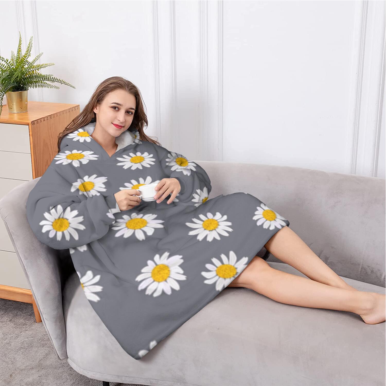 Oversized Wearable Blanket Hoodie,Gray White Flower Pattern Sherpa Blanket Hoodie with Super Pockets,Super Warm Fuzzy Pullover for Women & Men