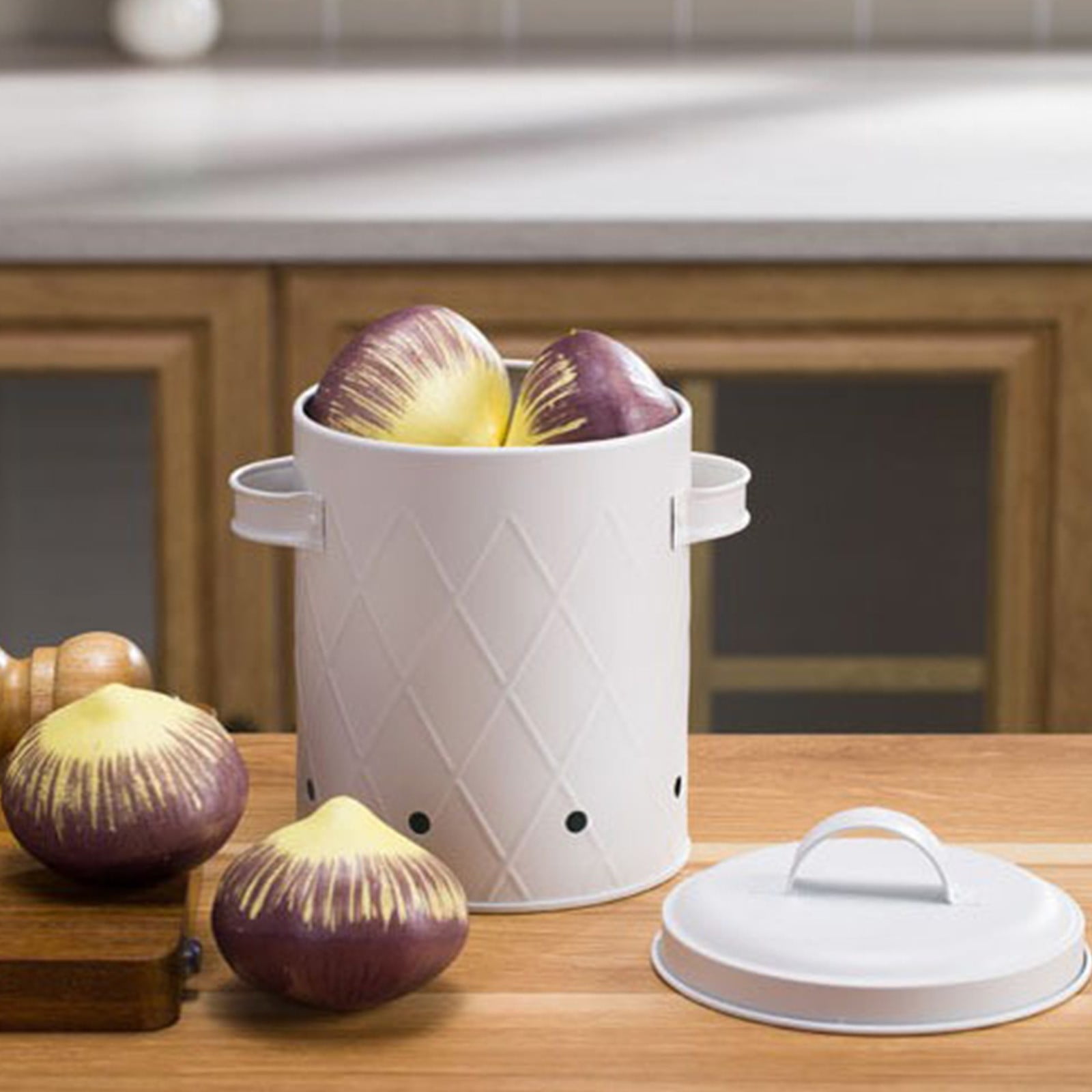 Mesh Storage Bin, Wire Basket, Kitchen Potato Onion Garlic Storage Container, Iron Metal Bucket with Lid, Ventilated Produce Keeper, 1 Count