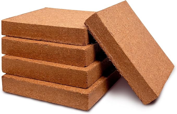 Coco coir blocks - GrowMax blend (5x1 kg), expands to 2.5 cu ft