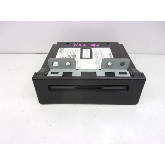 Pre-Owned 2015-2016 Chevrolet Tahoe CD Player Audio Disc Player ID 13594480 OEM - Verify Specific Vehicle Fitment In Description - (Good)