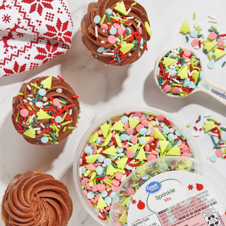 Shop Christmas JUMBO Baking Cups: Jolly Holiday 40 CT by My Mind's Eye –  Sprinkle Bee Sweet