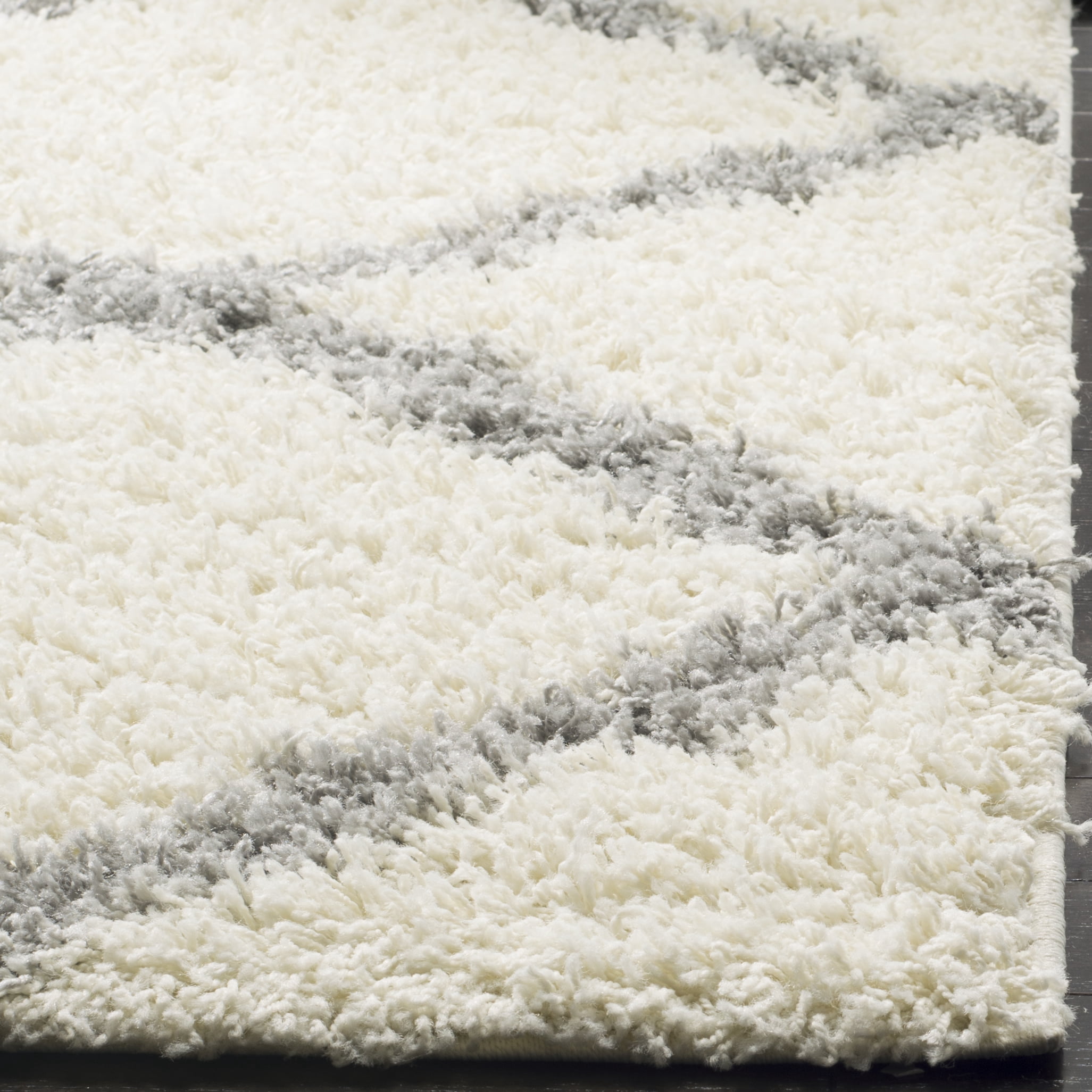 SAFAVIEH Dallas Logan Geometric Shag Area Rug, Ivory/Grey, 5'1" x 7'6"
