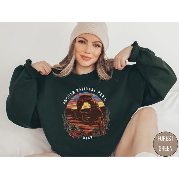 Velto Arches National Park Sweatshirt, Utah Sweatshirt, Arches Crewneck Hiking Sweat, Arches Shirt, Moab Shirt, National Park Gift, Desert Sweater All Size S-5XL