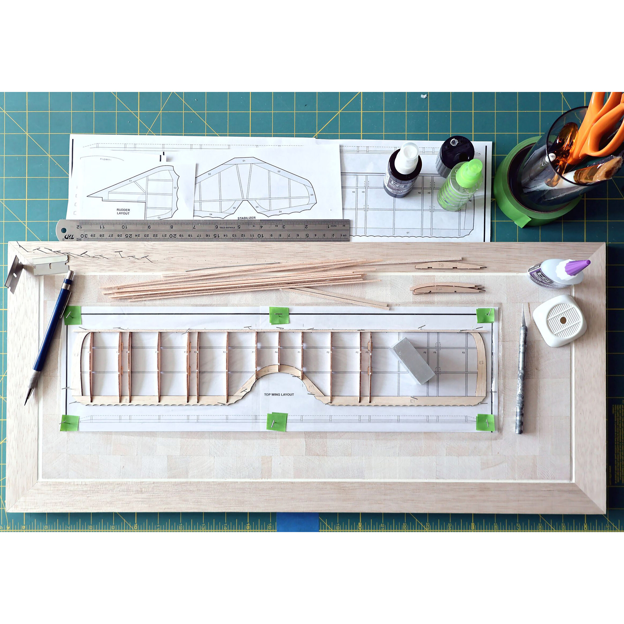 Guillow's: Balsa Work Board - 36" Large - Flat Stable Surface, Crafting Station To Build Model Planes & Pin Parts, Quality End-Grain, 36 x 12 x .75"
