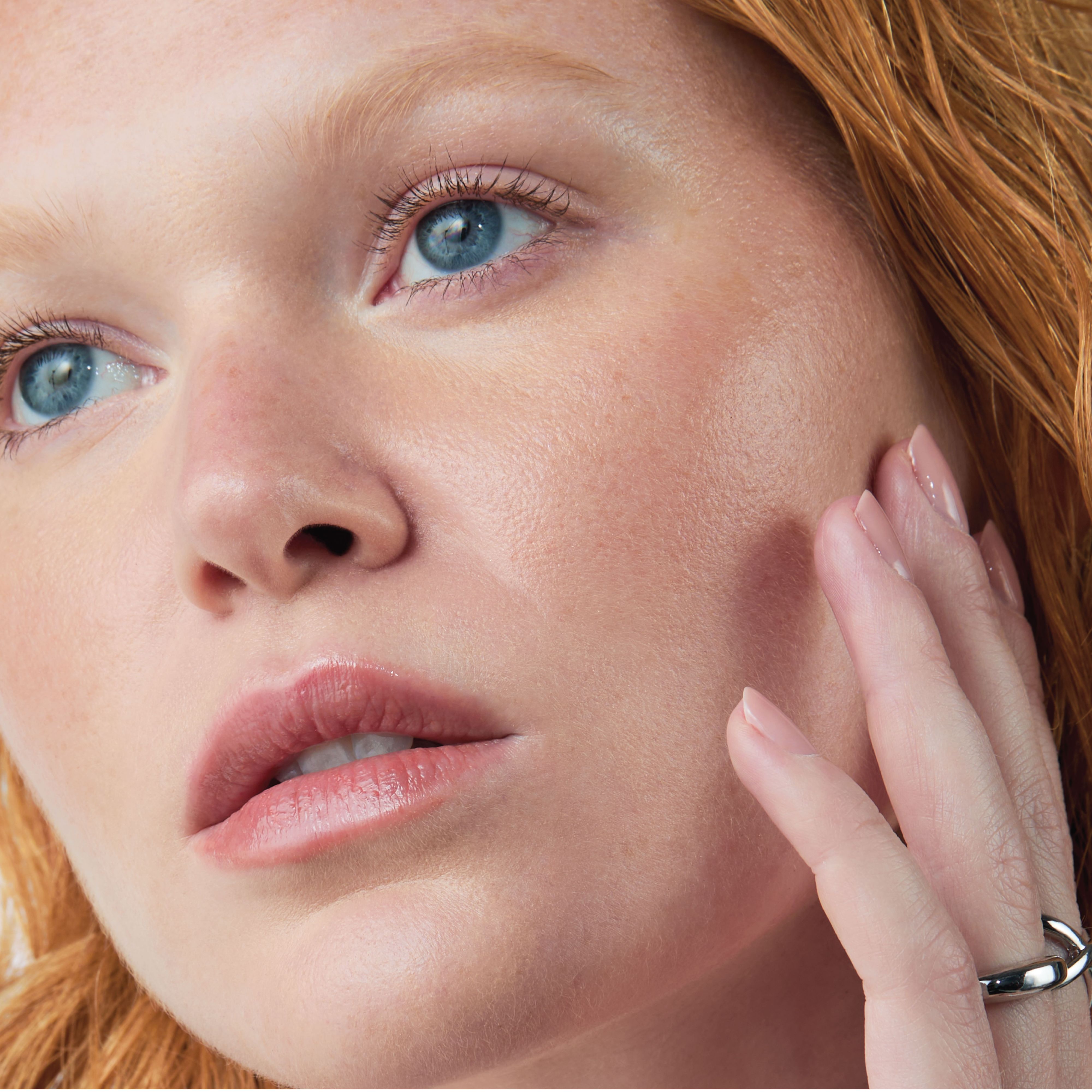Nude by Nature Perfecting Primer Hydrate and Illuminate