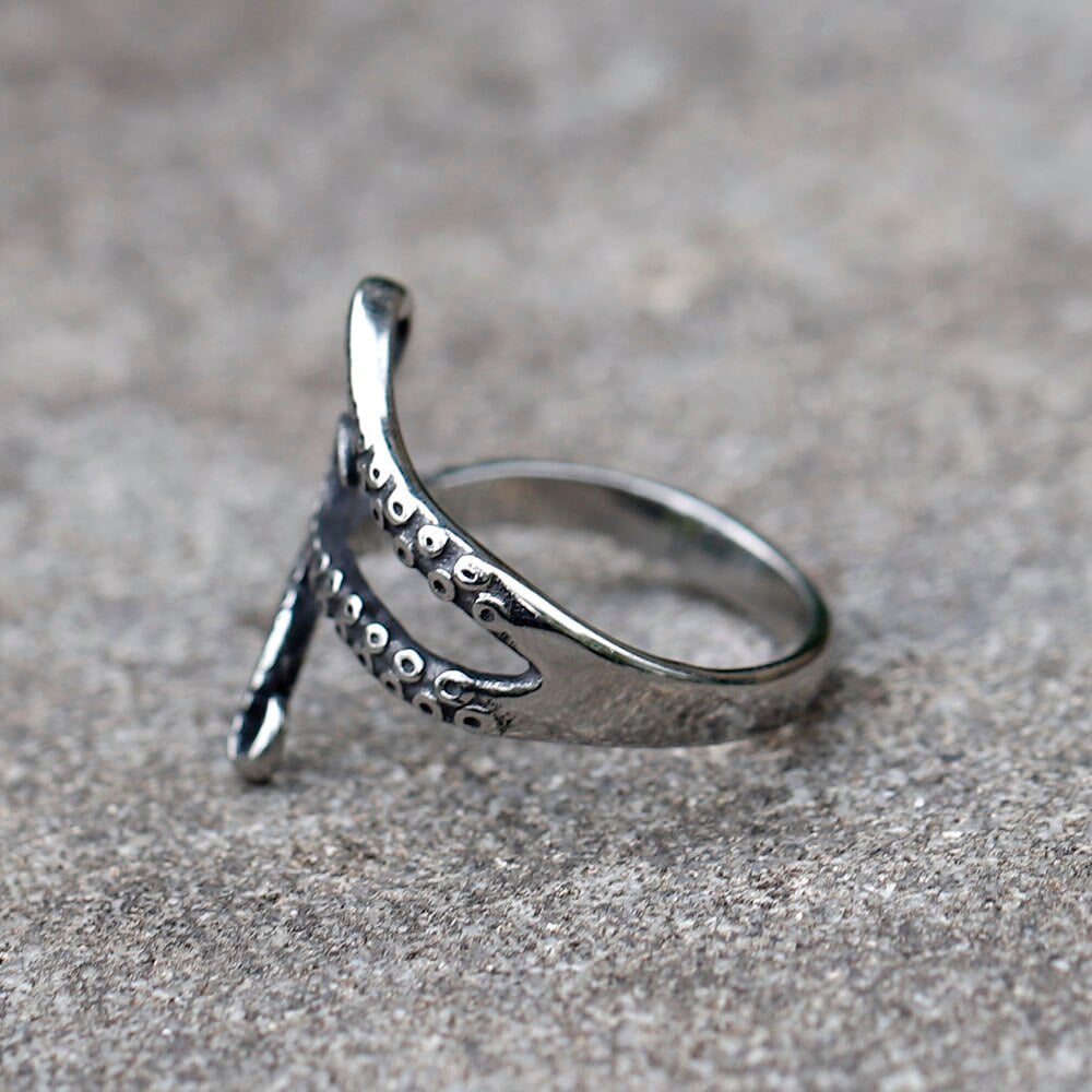Iced-Out Squid Ring (14K) – Popular J