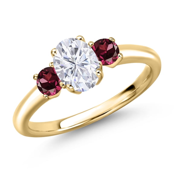 Gem Stone King 10K Yellow Gold Forever One GHI Moissanite From Charles & Colvard and Red Rhodolite Garnet Engagement Ring for Women | 1.34 Cttw | Oval 7X5MM | Gemstone Birthstone | Size 7