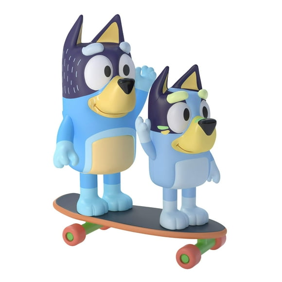 Pack de figuras Bluey Skateboarding 2.5 y Dad 3.27 multicolor Bluey