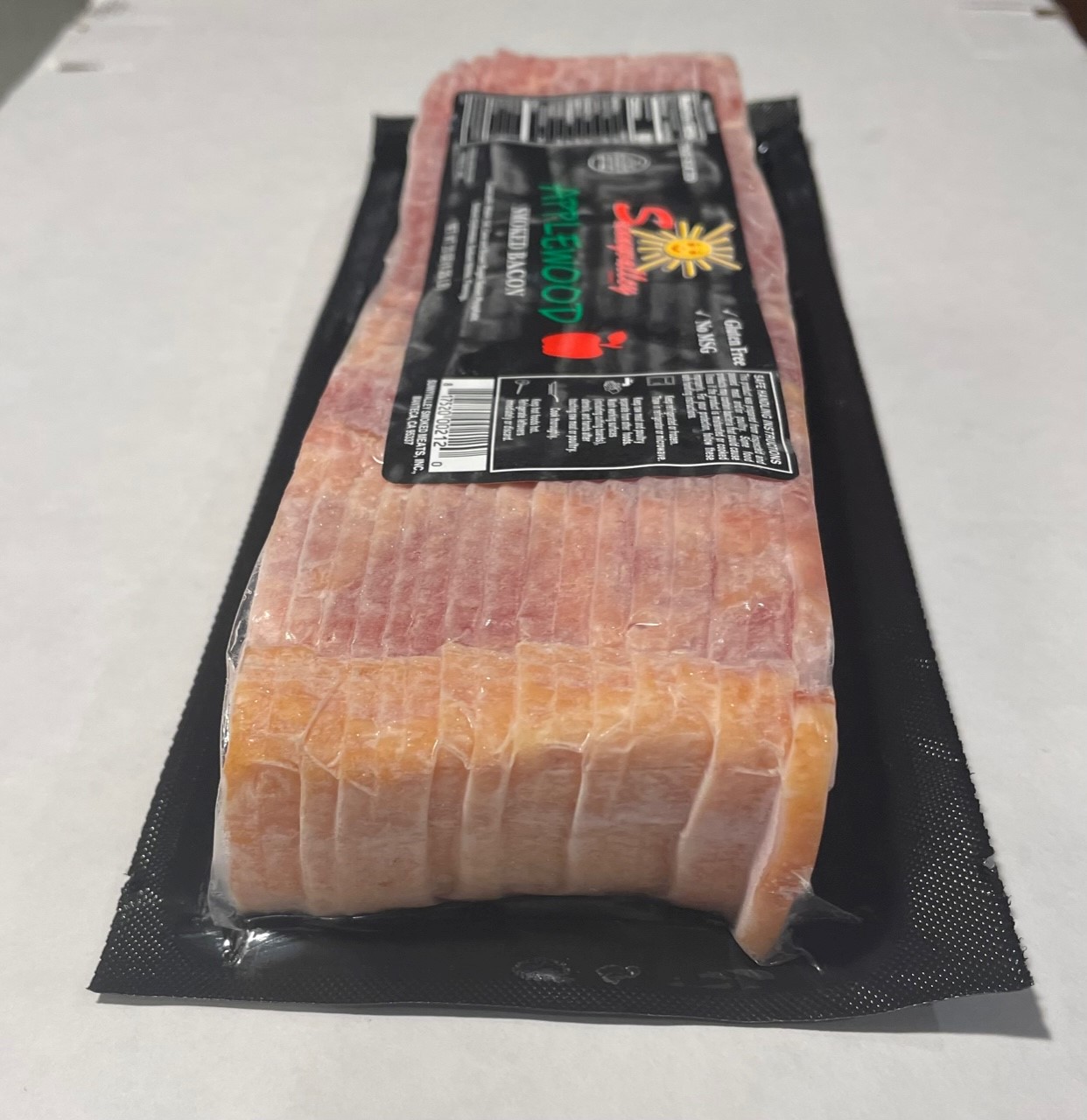 Sunnyvalley Fresh Applewood Smoked Bacon, 20 oz, Vacuum Sealed in Plastic, Ready to Cook