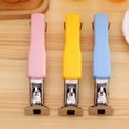 thumbnail image 3 of Pinza de cocina multifuncional en acero inoxidable para platos y tazones, antideslizante y resistente al calor, color rosa – Ideal para facilitar tus tareas diarias en la cocina., 3 of 6