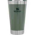 thumbnail image 1 of Stanley Pinte de Bière Classique Stay-Chill, Vert Martelé, 16 oz / 0.47 L, 1 of 9