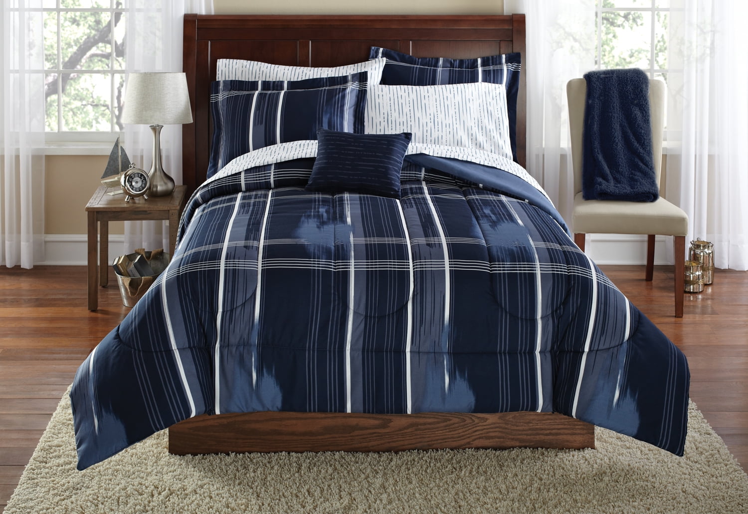 Mainstays Navy Modern Plaid 8 Piece Bed in a Bag Comforter Set With Sheets, Queen