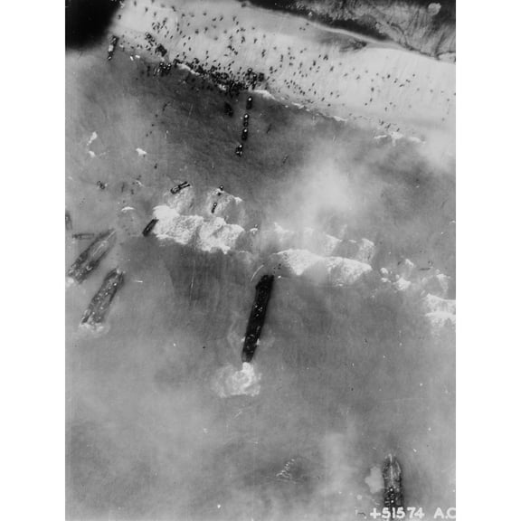 War WWII USA D-Day Beach Storming 1944 Photo Extra Large XL Wall Art Poster Print
