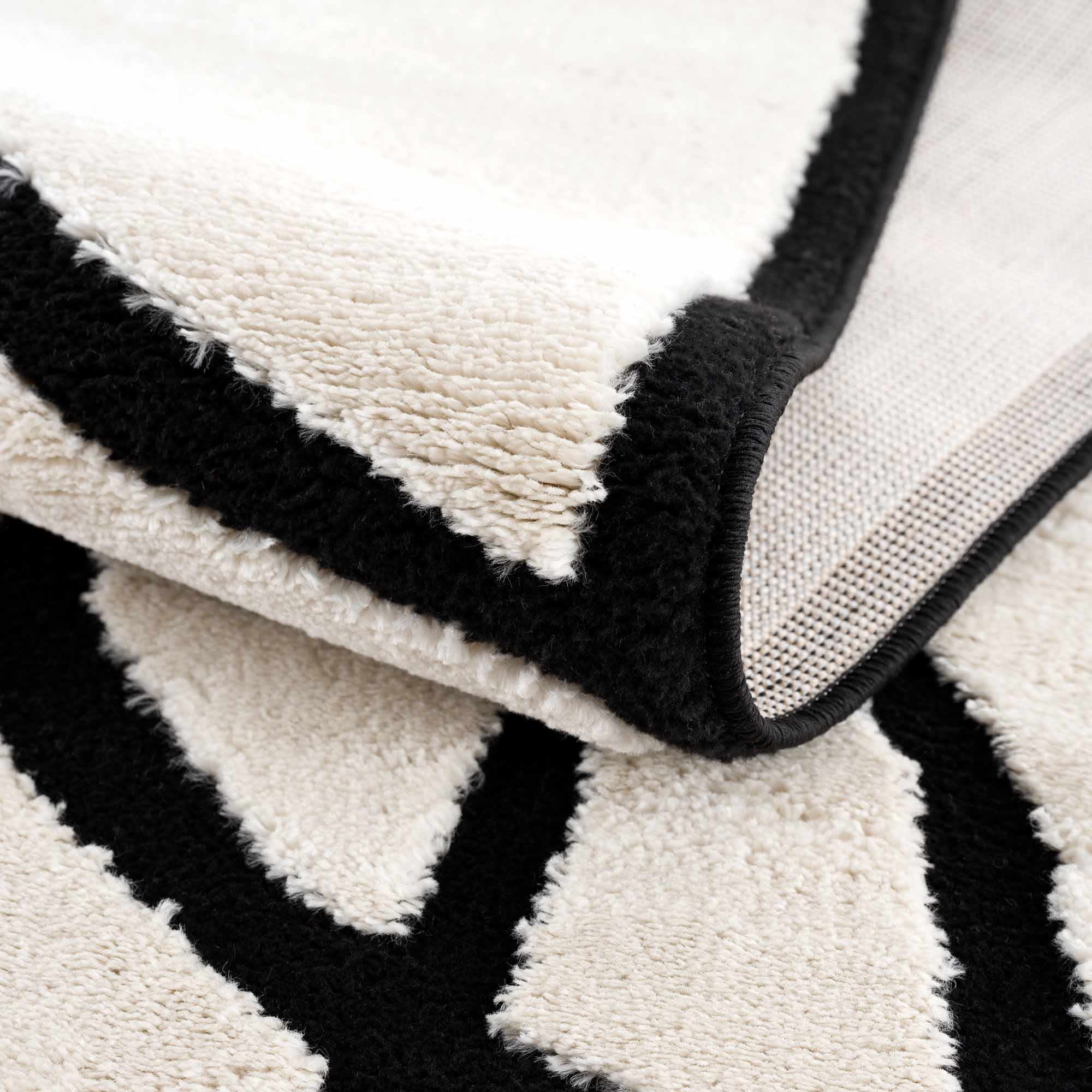 Hauteloom Deren Hallway, Kitchen Bohemian Shag Runner Rug - Soft Shaggy Farmhouse - High Plush Pile - White, Black, Cream, Light Beige, Bone - 2'7" x 7'3"