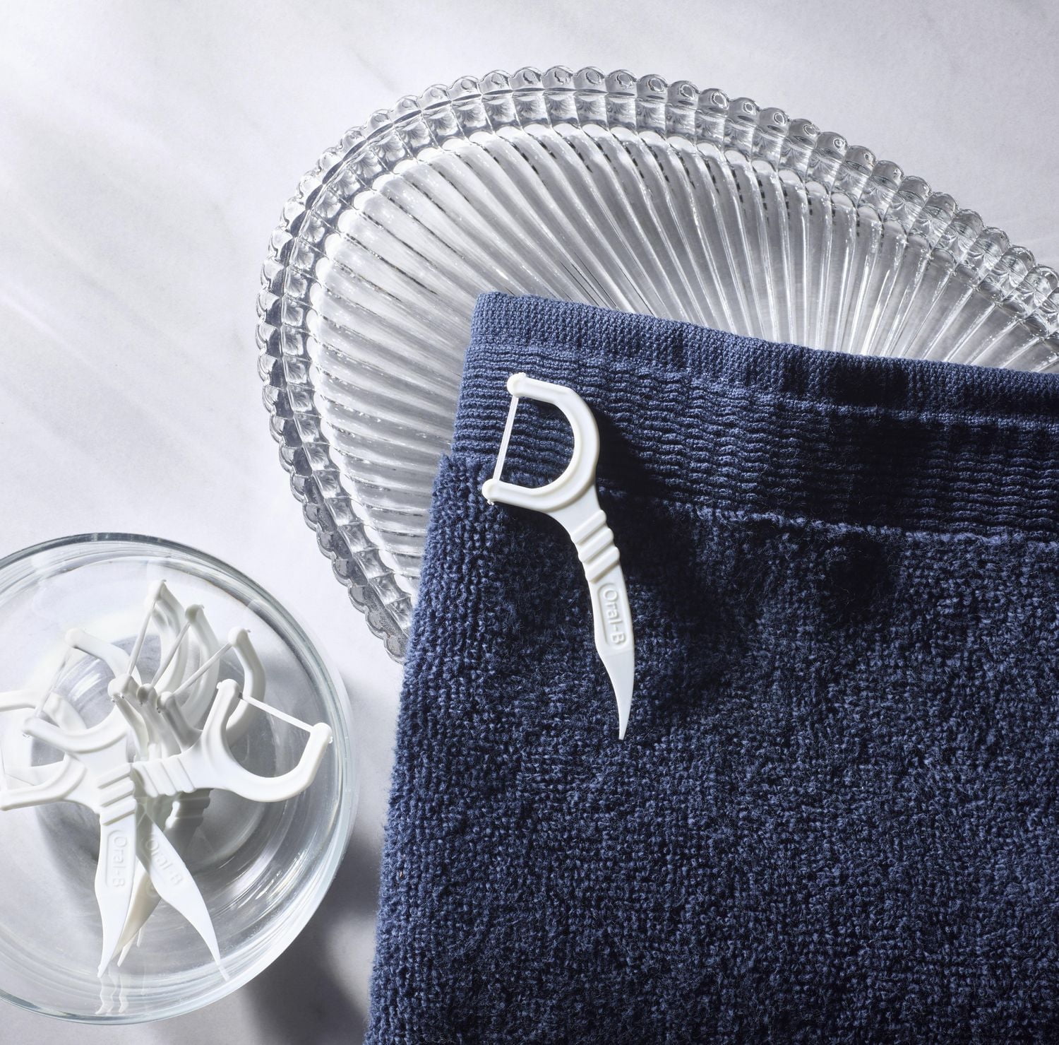 Oral-B Glide Cavity Protection Floss Picks, Helps Prevent Cavities, Unflavored, 75 Floss Picks, 75CT