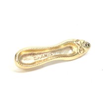 Pre-Owned Chanel pumps motif B23A accessories Brooch Gold