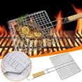 thumbnail image 1 of Cesta para asar a la parrilla para barbacoa al aire libre con mango de madera, acero inoxidable resistente al calor, tamaño mediano para pescado, carne, verduras, 1 of 7