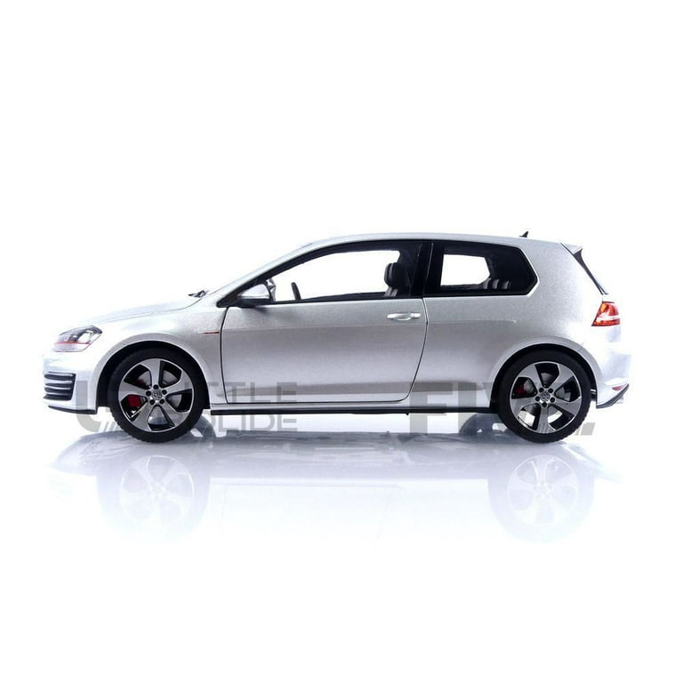 2013 Volkswagen Golf GTI Reflex Silver Metallic 1/18 Diecast 2013 Volkswagen Golf GTI Reflex Silver Metallic 1/18 Diecast