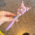thumbnail image 2 of 1/4 Uds Sanrio lindo gato prensa pluma Cinnamoroll Pochacco escuela primaria bolígrafo chica corazón lindo y divertido regalo 3D para niños, 2 of 4