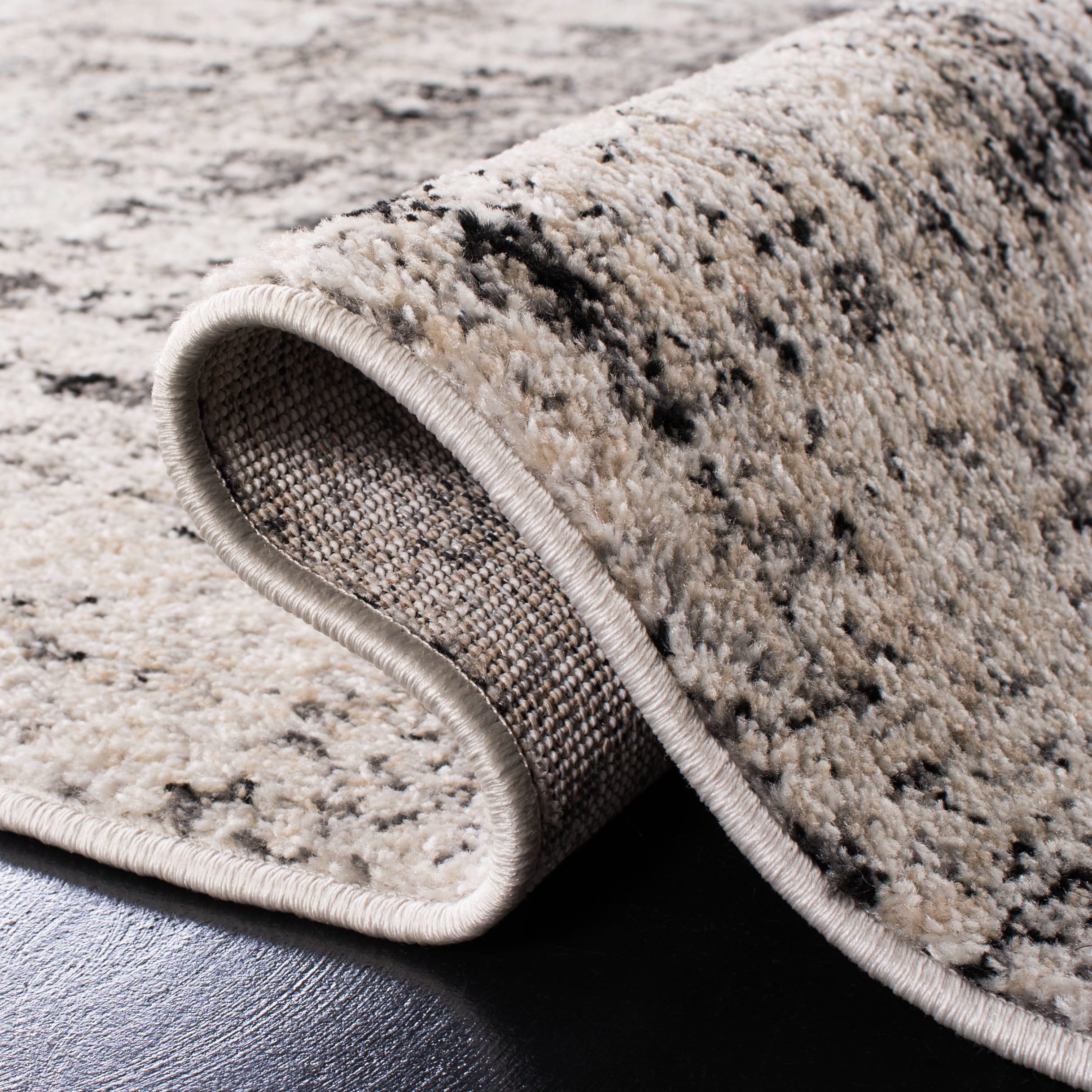 Safavieh Adirondack Boniface Distressed Area Rug, Silver/Black, 11' x 15'