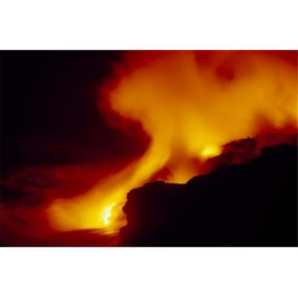 Panoramic Images PPI131049 Lave du Volcan Tombant dans la Mer Grande Île Affiche Imprimée par Panoramic Images - 24 x 16