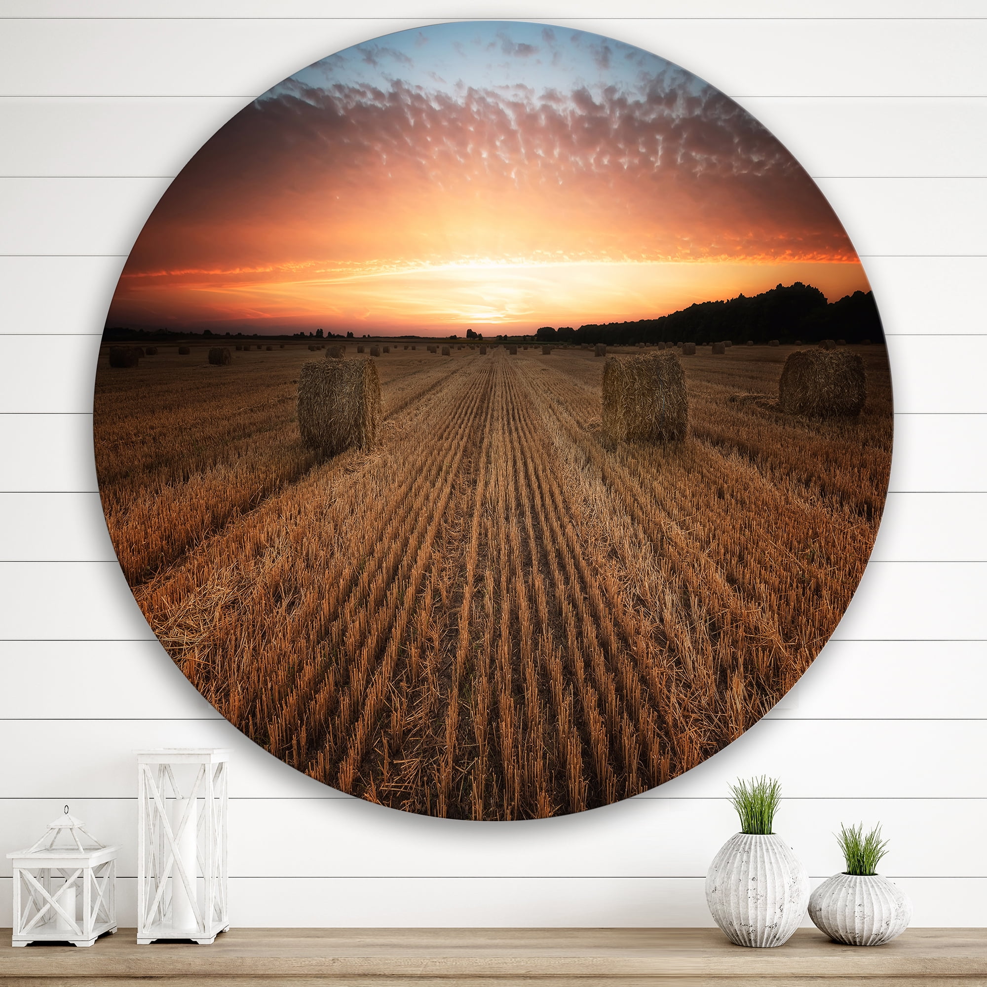 Designart 'A Field Full of Hay Bales At Sunset Landscape' Farmhouse Circle Metal Wall Art 29x29 - Disc of 29