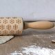 thumbnail image 2 of Rodillo de cocina para masa de galletas y pan con tallado de copo de nieve, 2 of 7