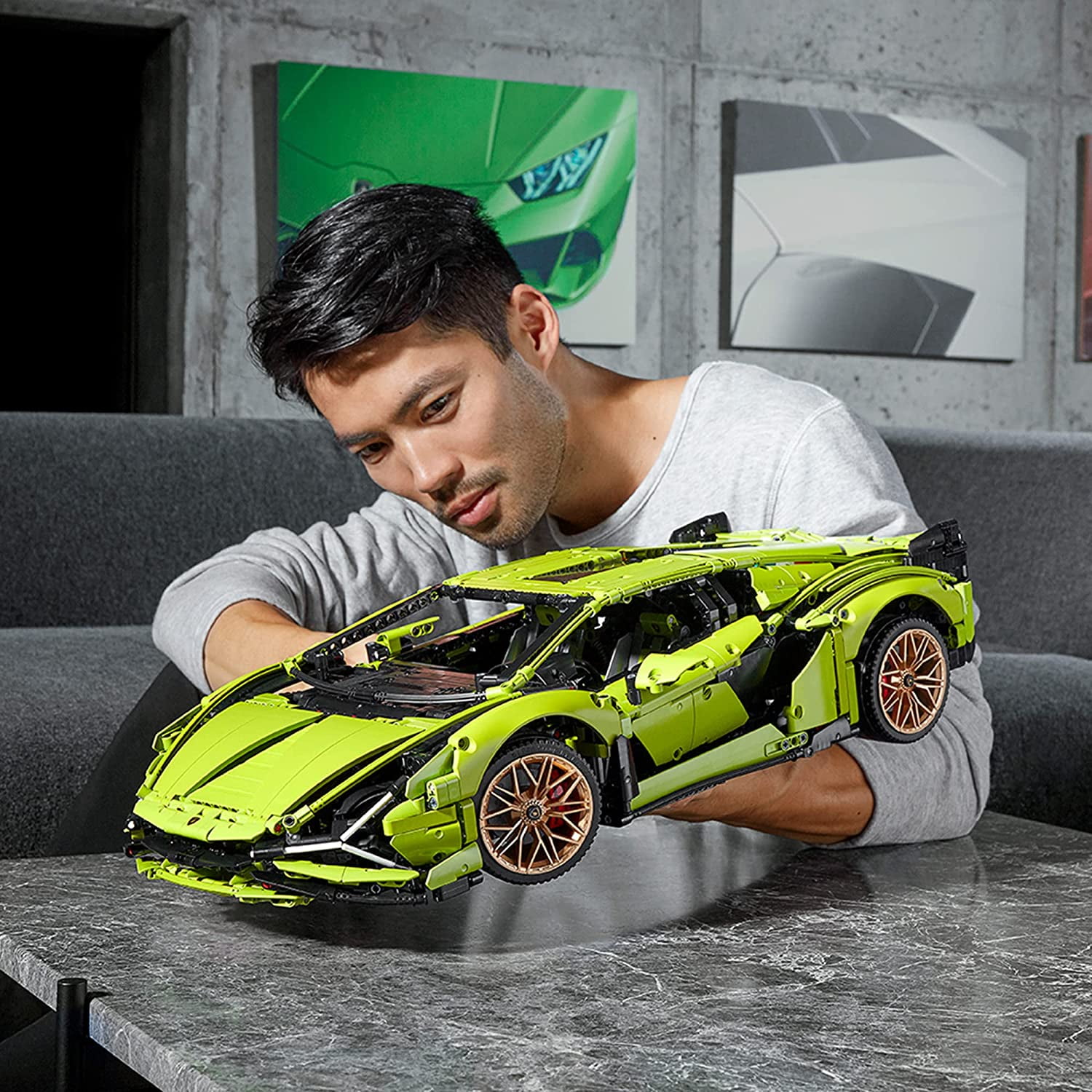 LEGO Technic Lamborghini Huracán Tecnica Sports Car Kit + $7.50 Walmart Cash