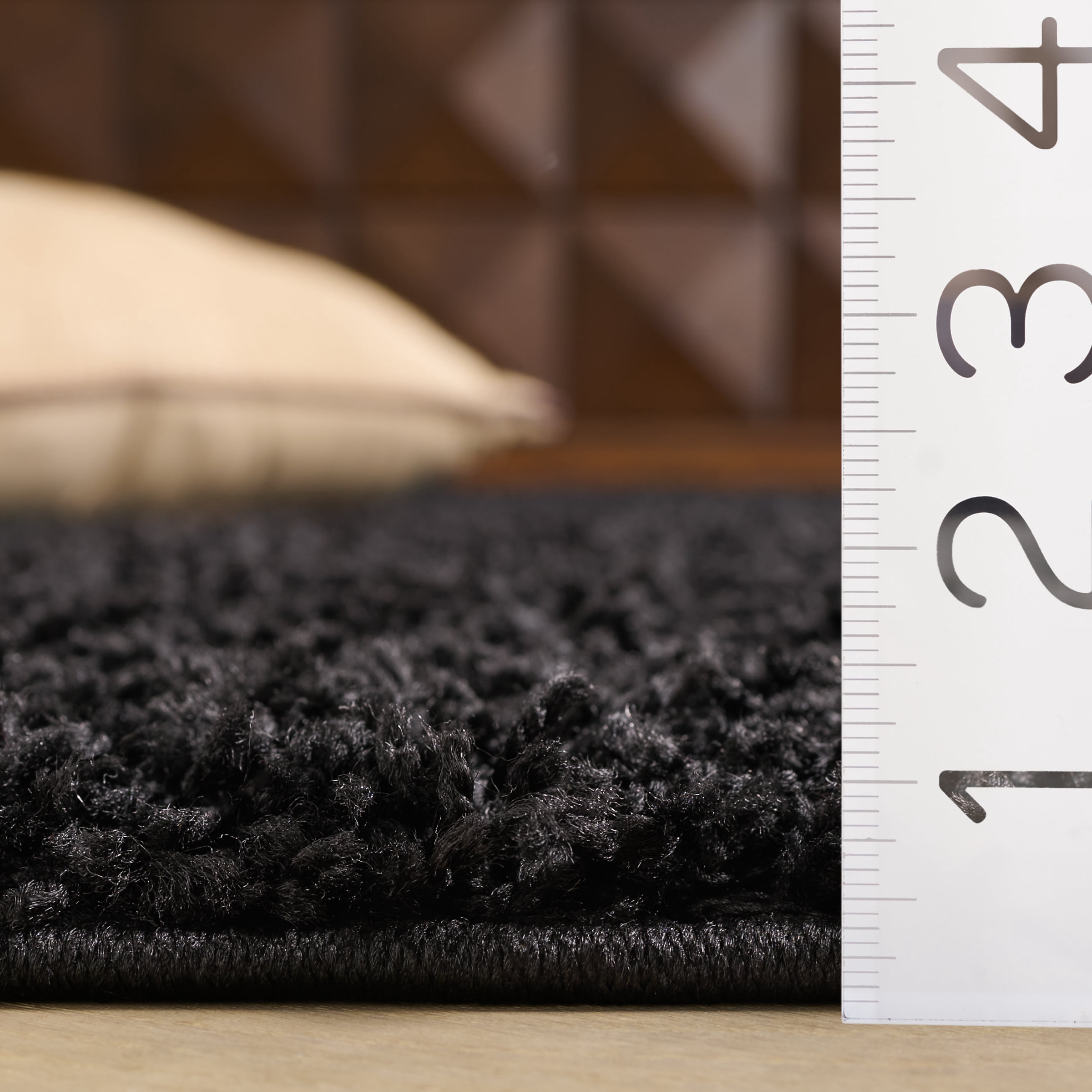 Safavieh Athens Talia Solid Shag Runner Rug, Black, 2'3" x 8'